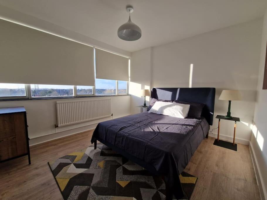 Newly Renovated Apartment! ลอนดอน ภายนอก รูปภาพ
